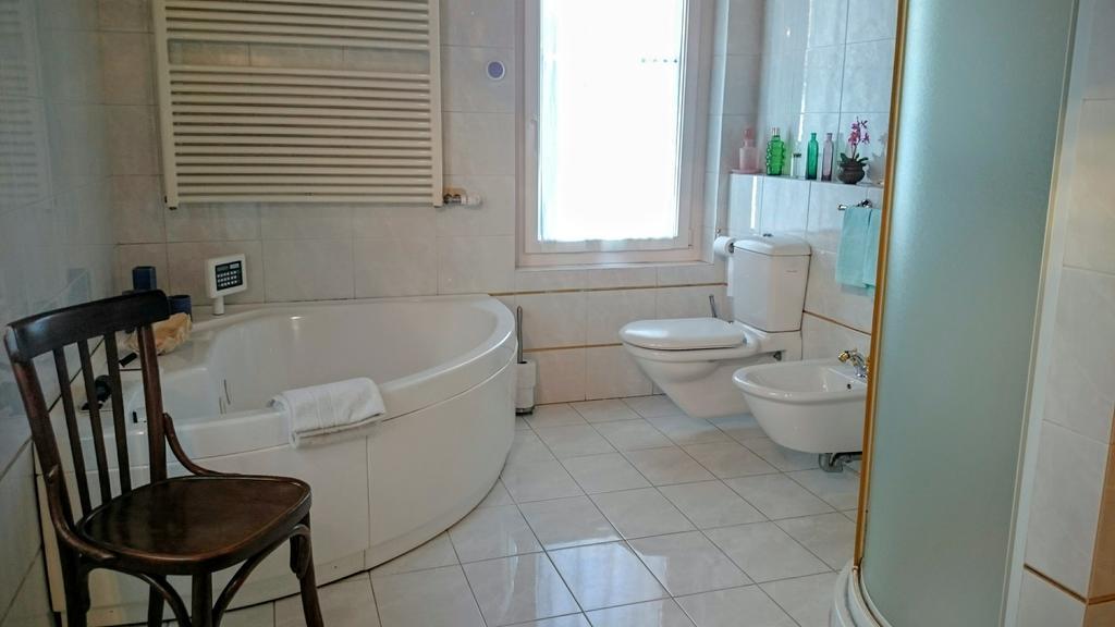 B&B Villa Dei Pini Domegliara Экстерьер фото