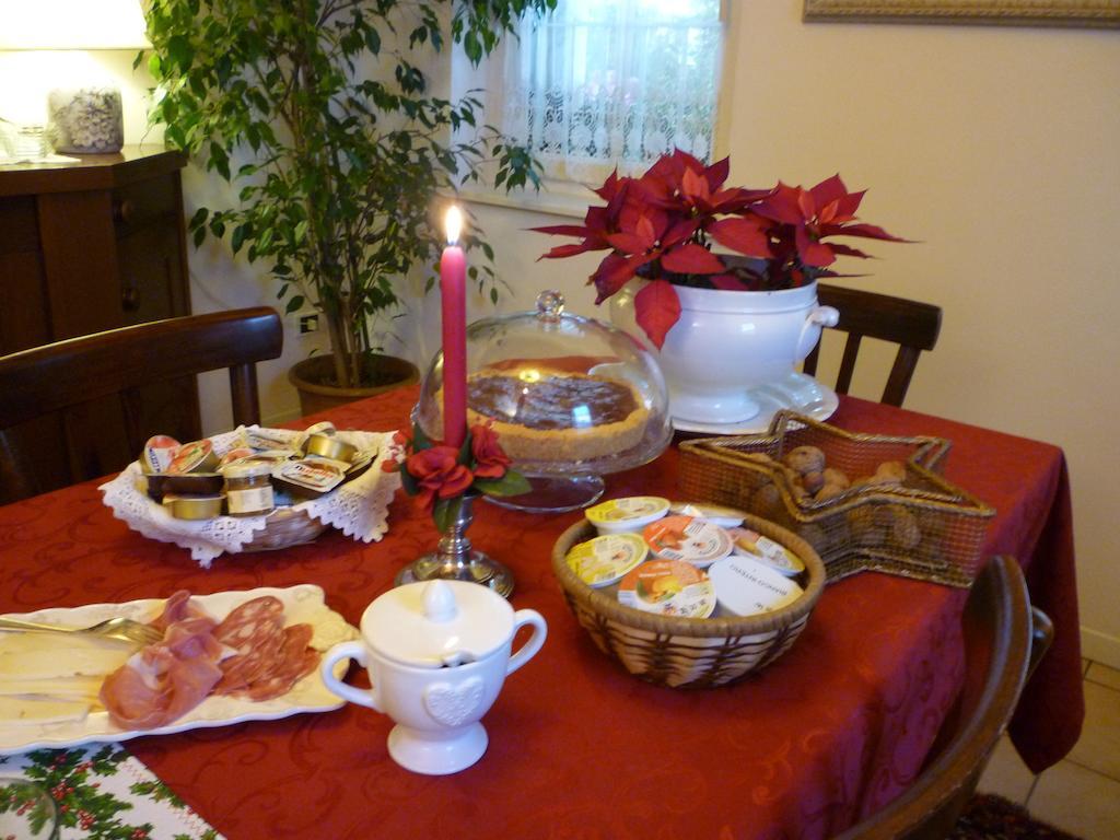 B&B Villa Dei Pini Domegliara Экстерьер фото